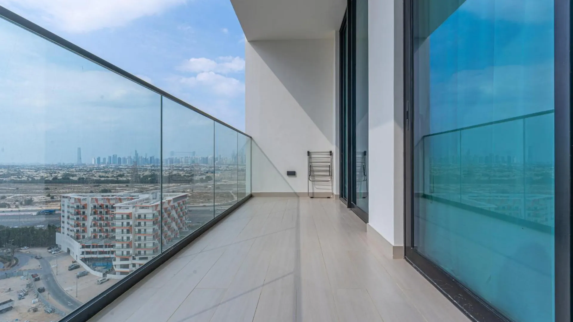 Apartment Smart Living I High Speed Wi-Fi I City View Dubai