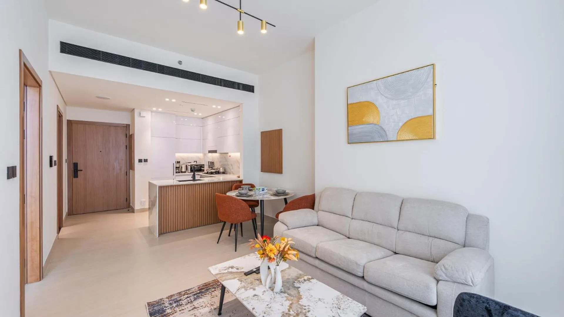 Smart Living I High Speed Wi-Fi I City View Dubai