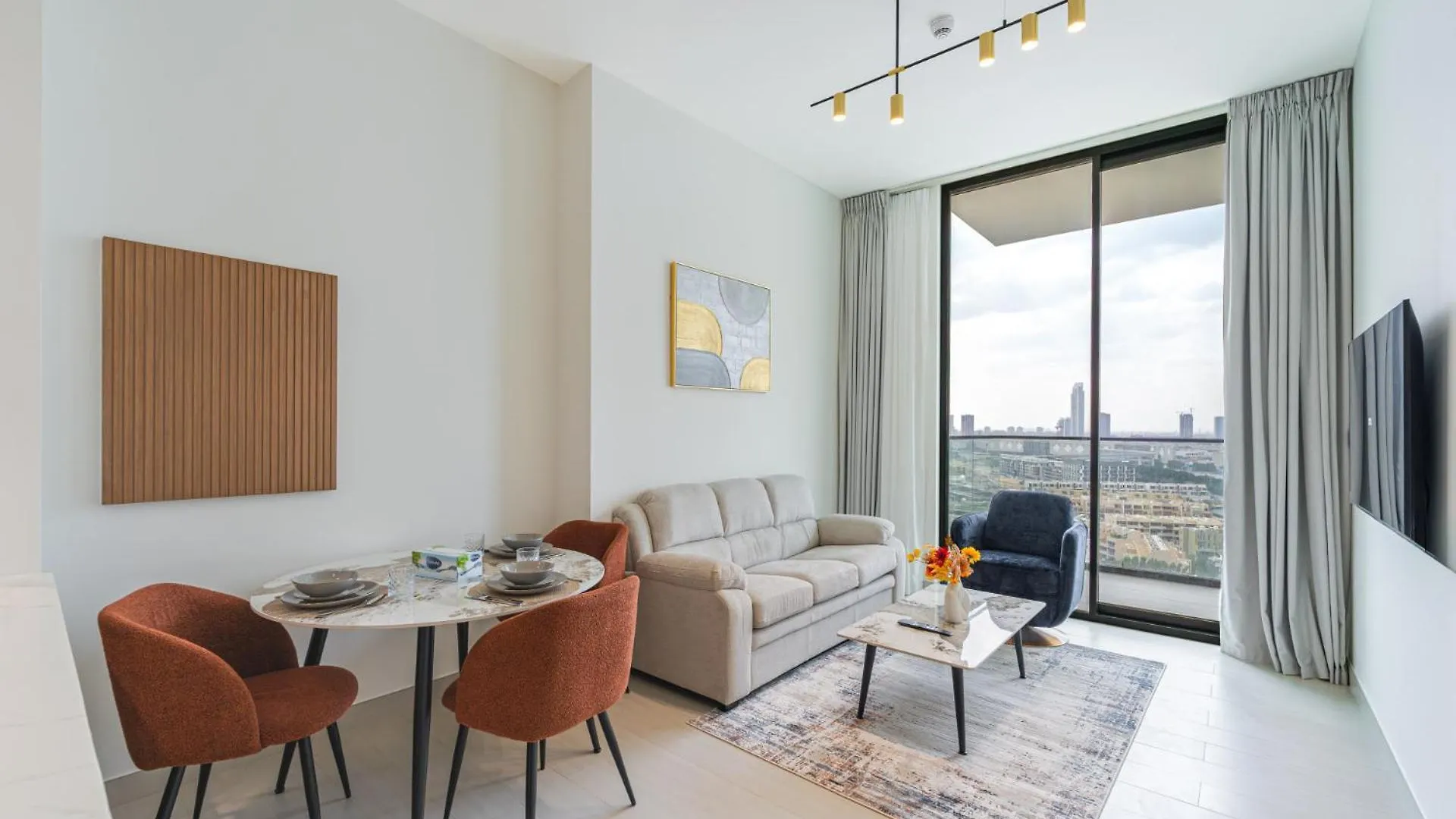 Smart Living I High Speed Wi-Fi I City View Dubai