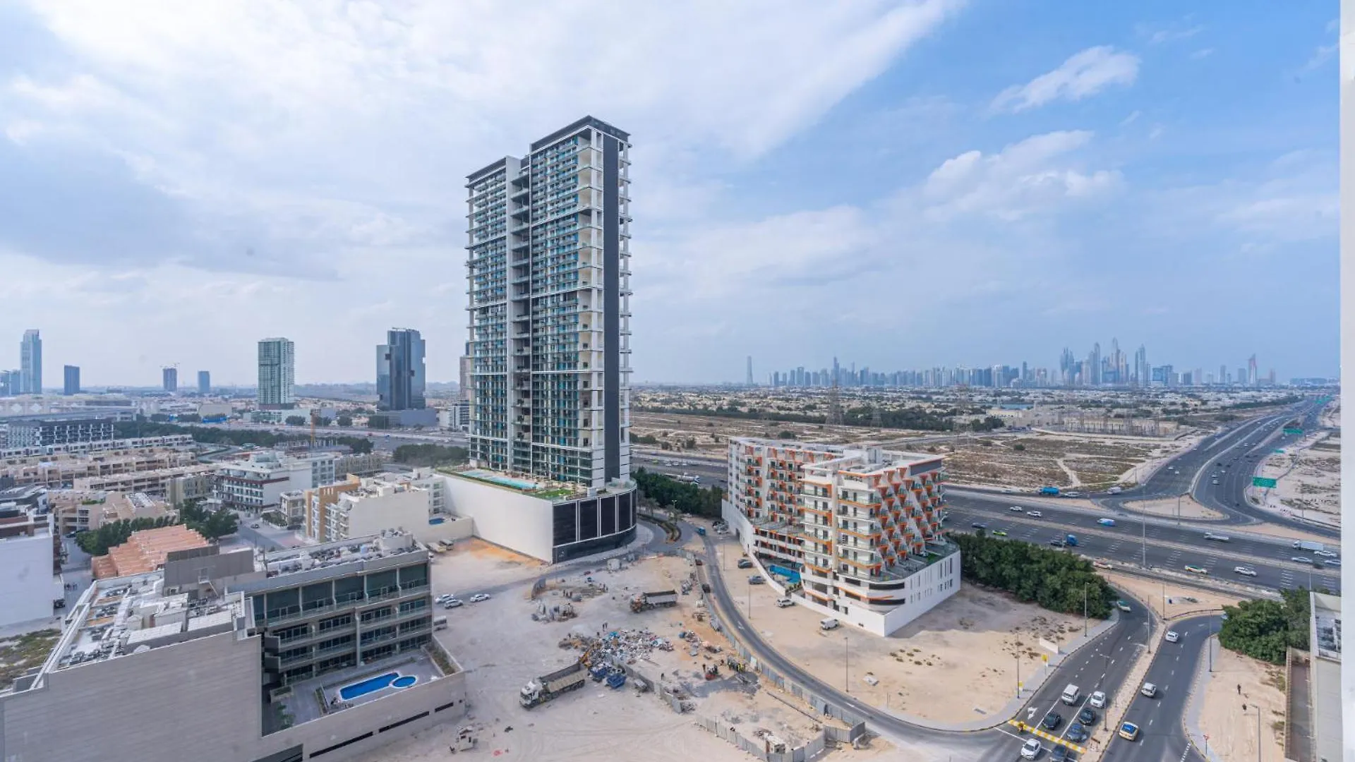 Apartment Smart Living I High Speed Wi-Fi I City View Dubai