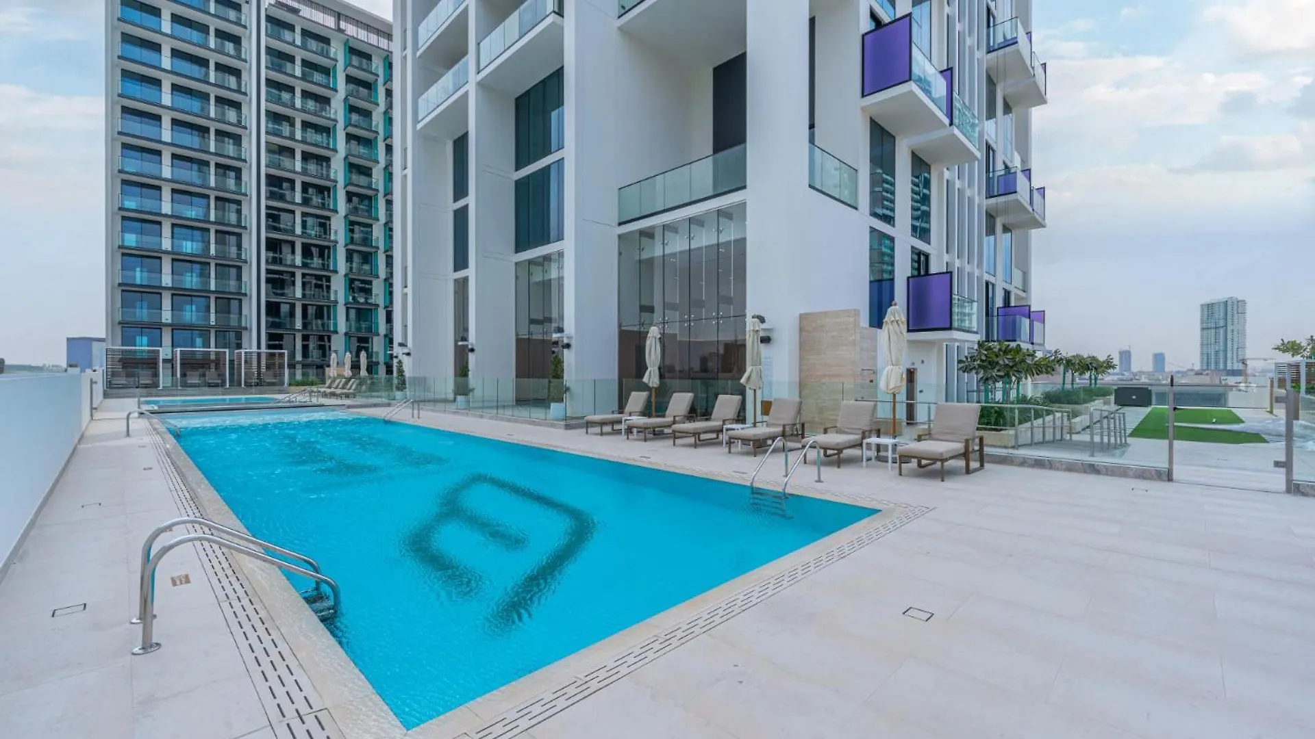 Smart Living I High Speed Wi-Fi I City View Dubai 0*,