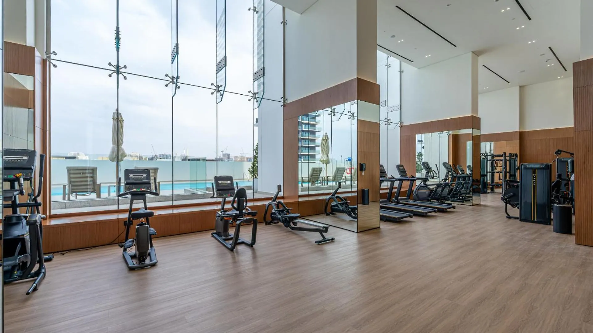 Smart Living I High Speed Wi-Fi I City View Dubai